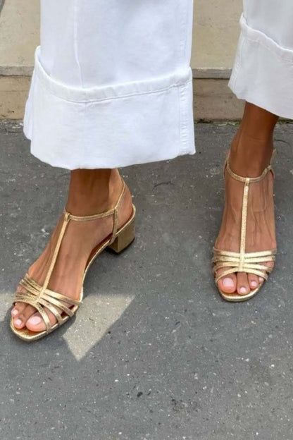 Tacones Dorados de Tacón Medio — Elegancia Diaria